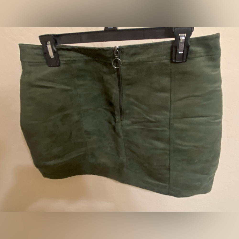 Old Navy faux suede/velvet skirt in dark olive green